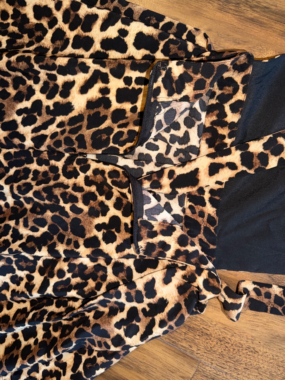 Leopard Print Overall Dress - Picture 4 of 4